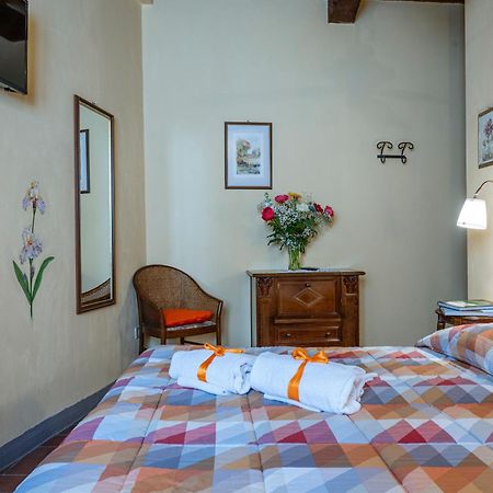 Antica Casa Dei Rassicurati Bed & Breakfast Монтекарло Екстериор снимка